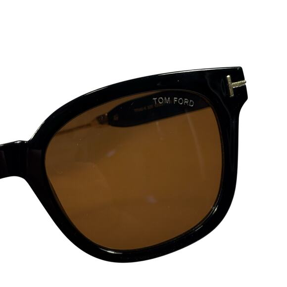 Tom Ford Wellington TF542-K Asian 53-21 145 52E Black Gold  display picture 2